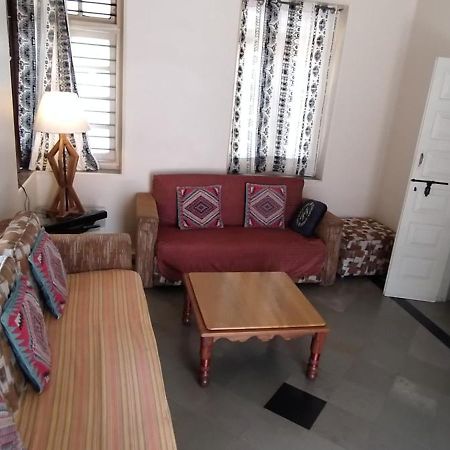 Madhav Bhavan Guest House Pune Eksteriør bilde