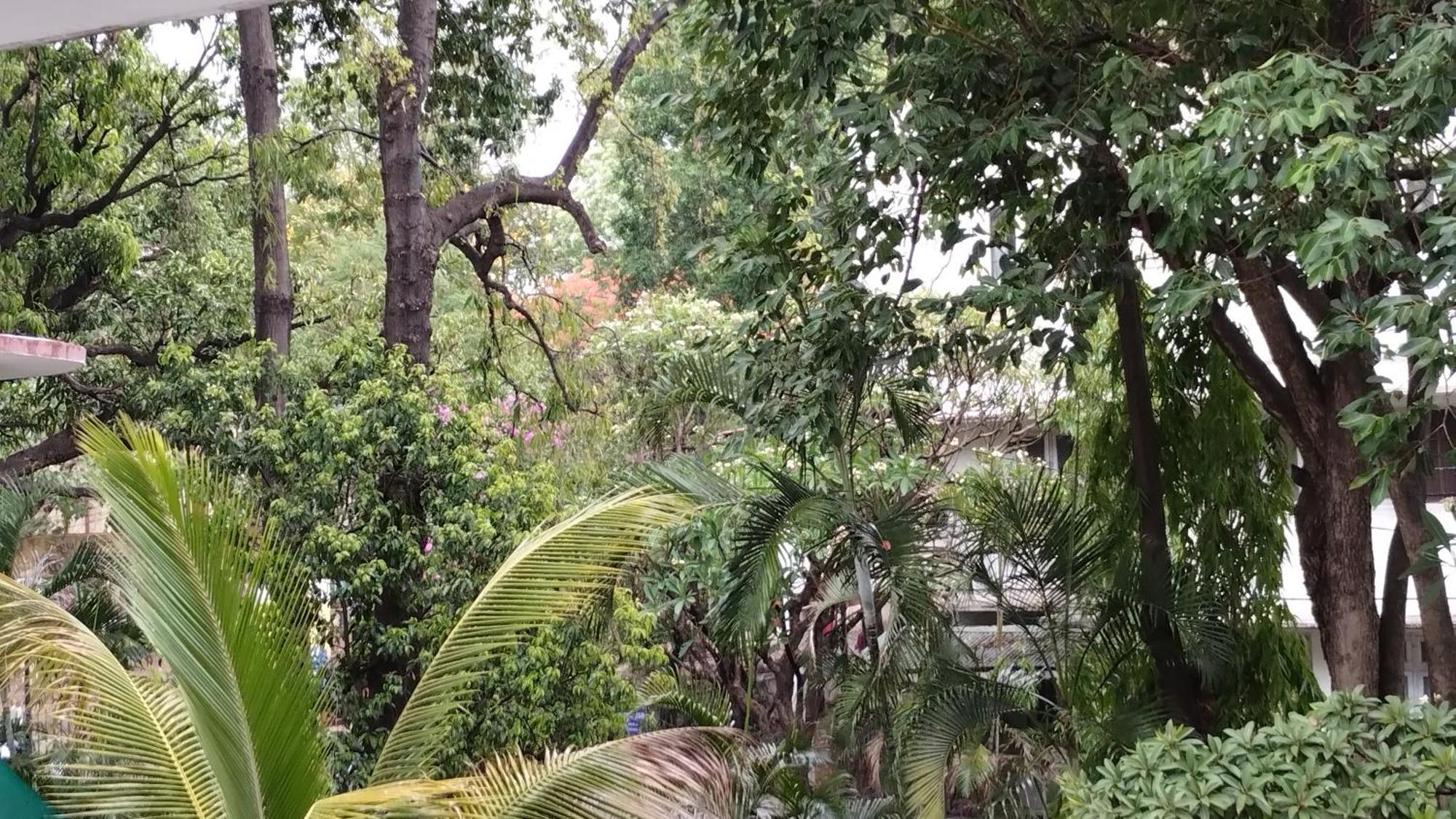 Madhav Bhavan Guest House Pune Eksteriør bilde