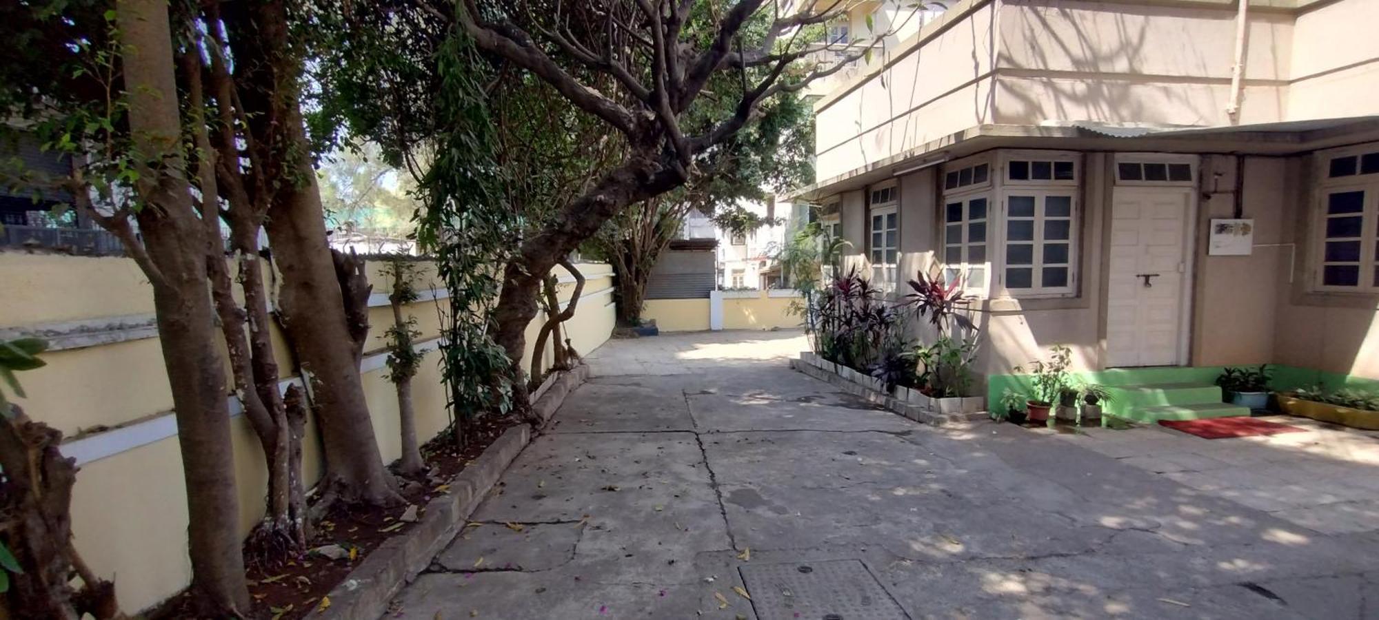 Madhav Bhavan Guest House Pune Eksteriør bilde
